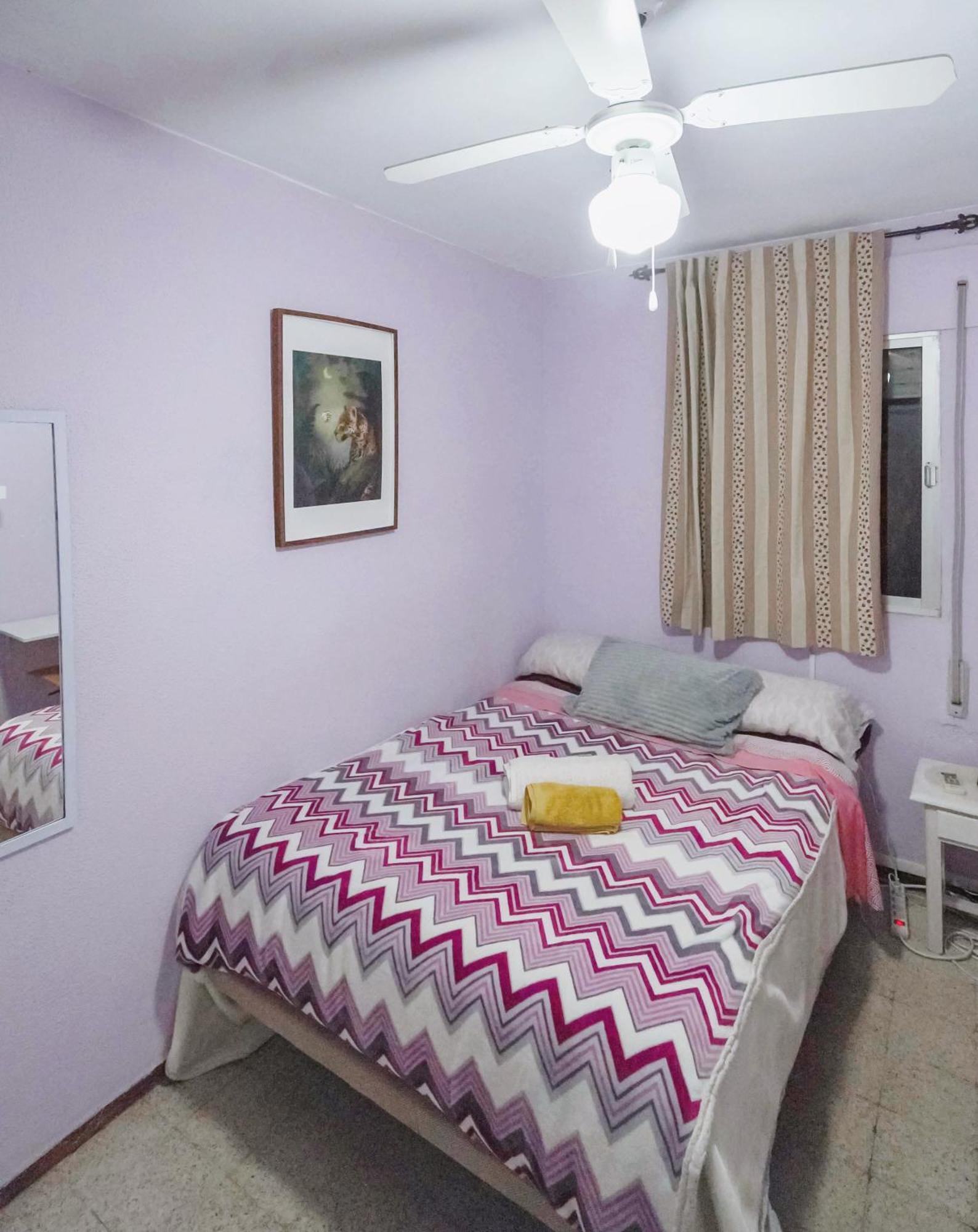 Habitaciones Privadas Con Cama Doble En Sevilla Luaran gambar