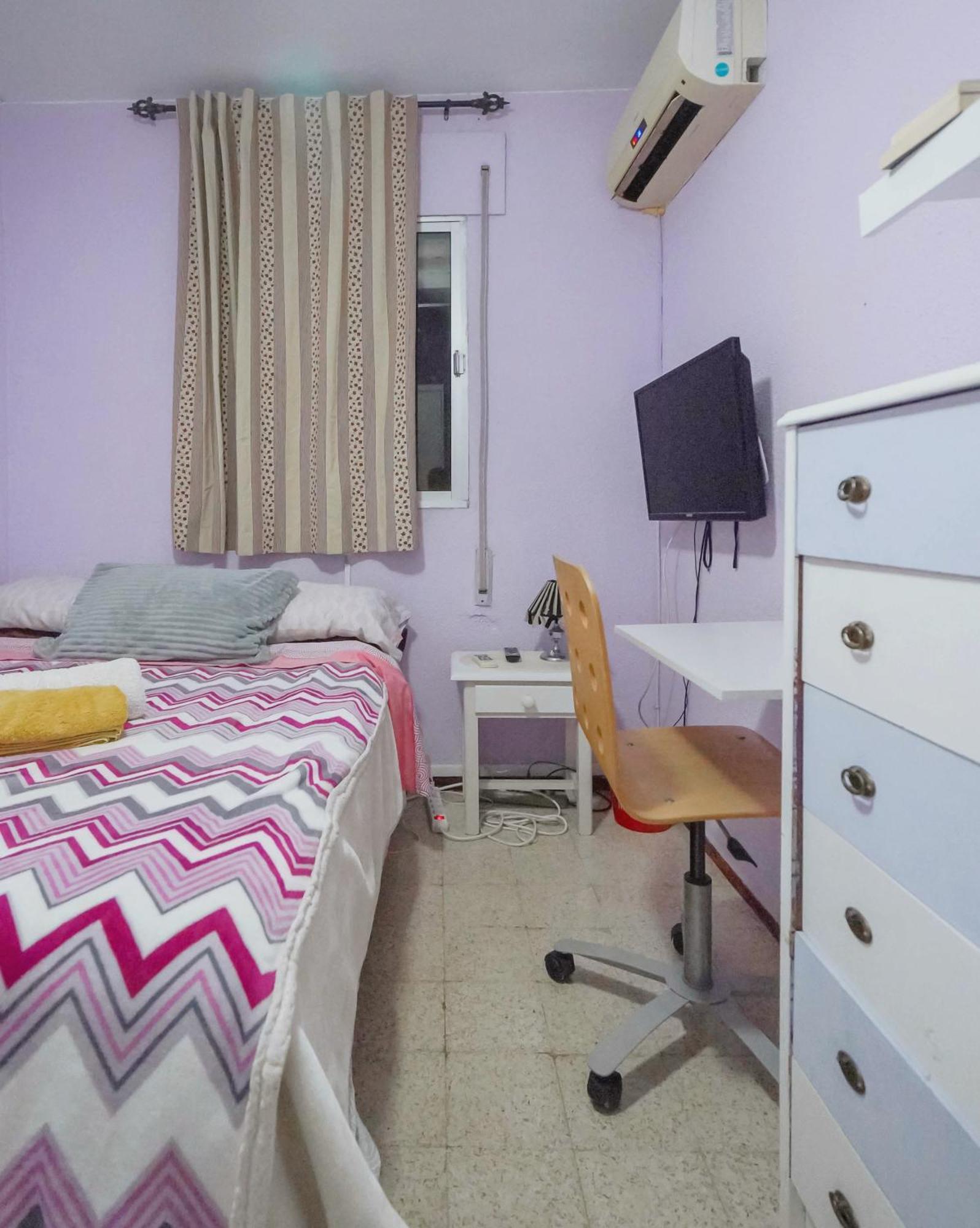 Habitaciones Privadas Con Cama Doble En Sevilla Luaran gambar