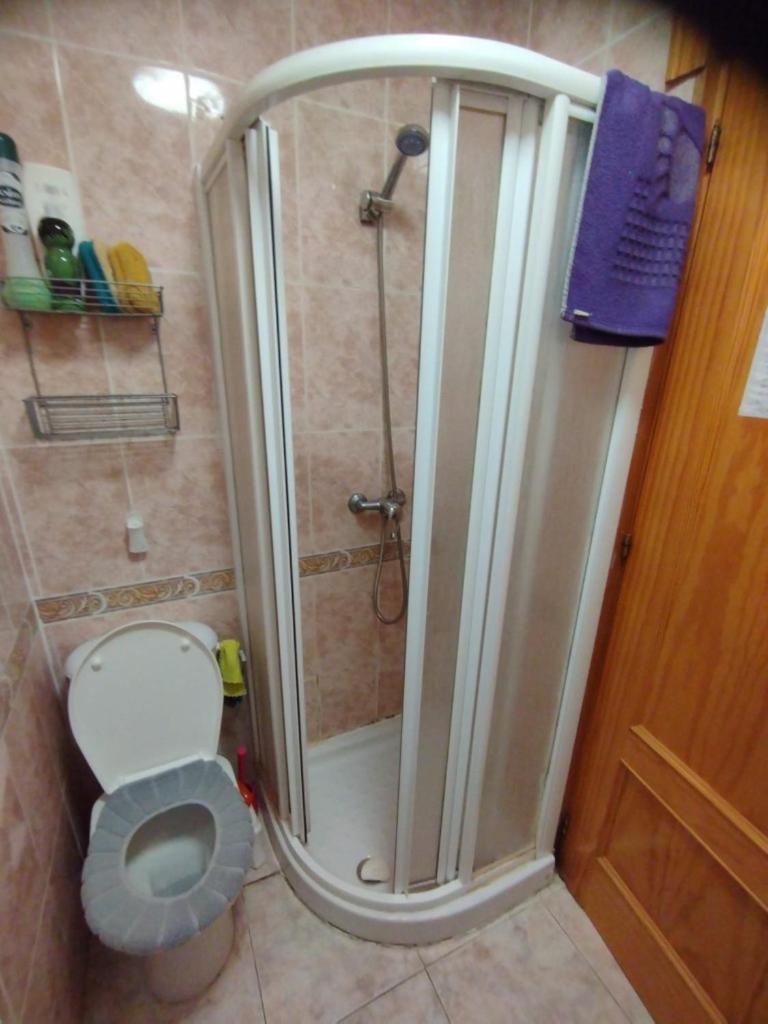 Habitaciones Privadas Con Cama Doble En Sevilla Luaran gambar