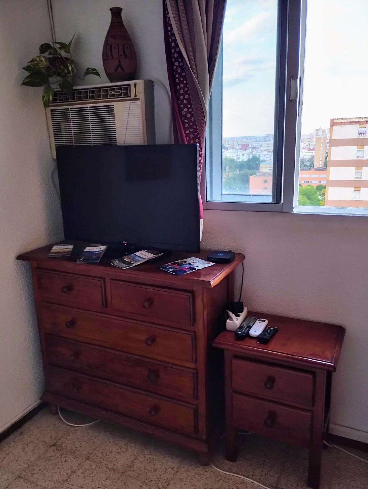 Habitaciones Privadas Con Cama Doble En Sevilla Luaran gambar
